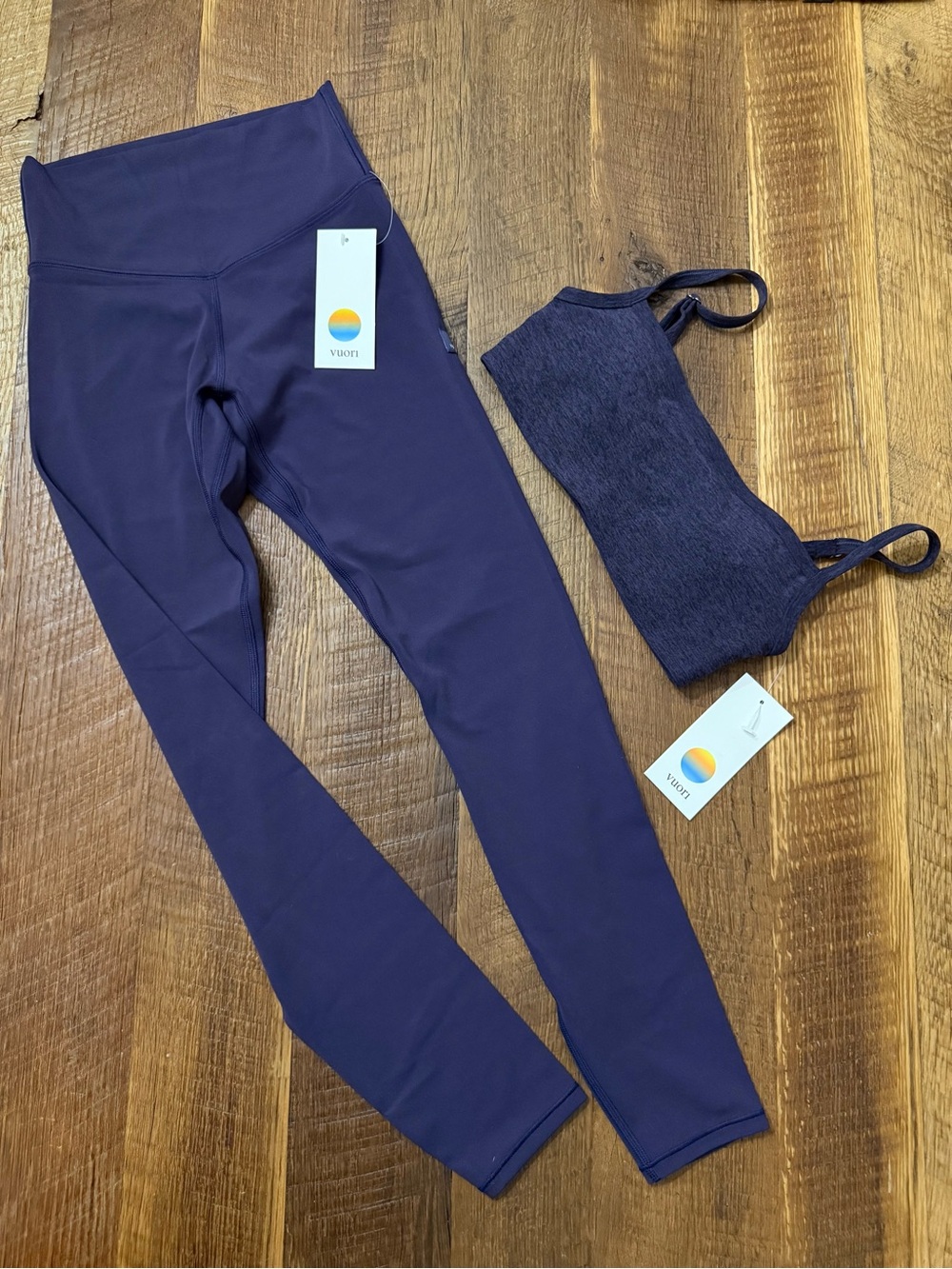 NWT Vuori Velvet Violet Legging & Bra Top Set Sz XS. MSRP $174